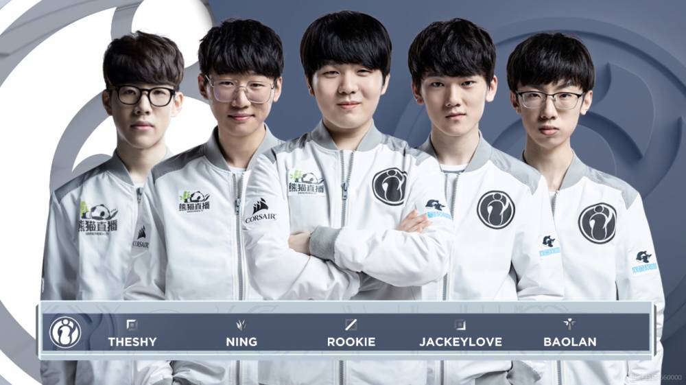 线外表现出 线外表现出